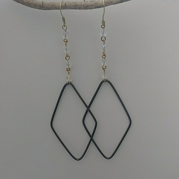 🔴SOLDGunmetal Diamond Shape Beaded Dangle Earring - Picture 7 of 7